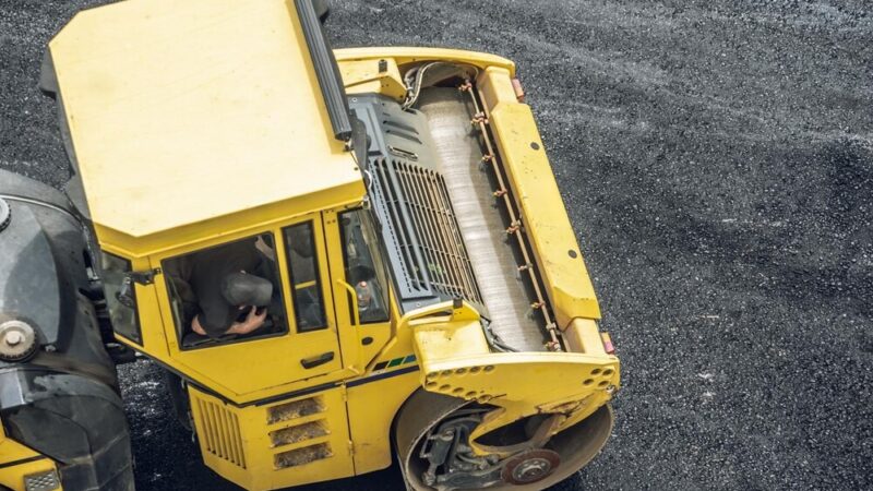 Nowa era na ul. Żupniczej: Modernizacja nawierzchni i infrastruktury rowerowej!