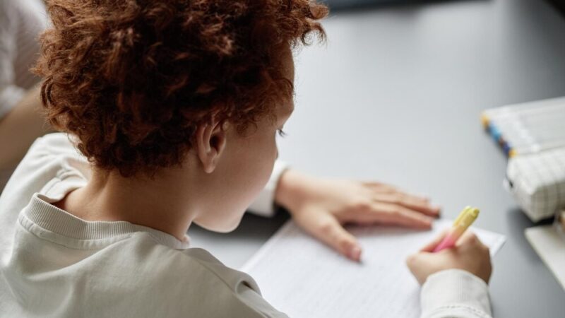 Zdobądź stypendium im. Jana Pawła II i wspieraj swoją edukację w Warszawie!