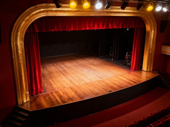Królowe życia: Teatralna uczta na Ochocie tej jesieni!